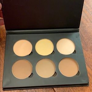 Anastasia Beverly Hills Contour Kit Light Medium
